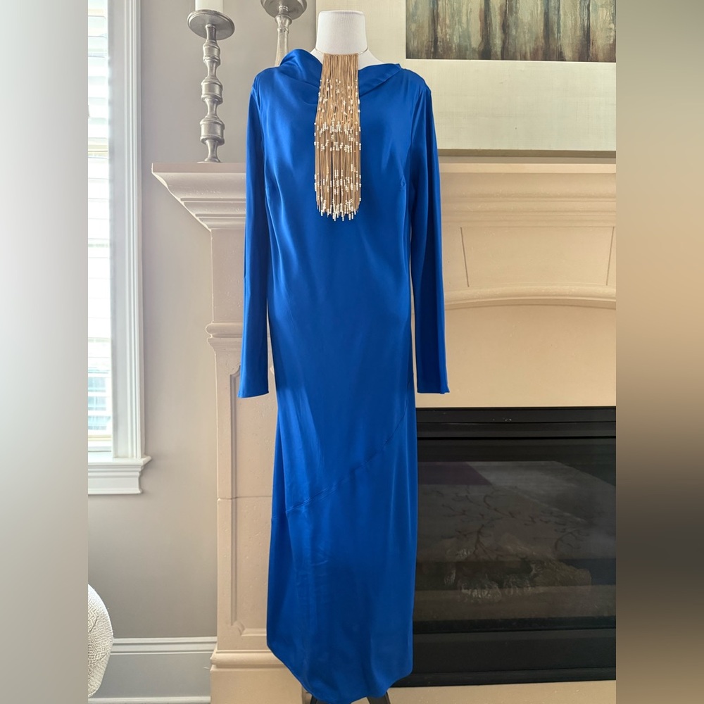 Elegant NWT Blue Long Sleeve Dress. H&M
